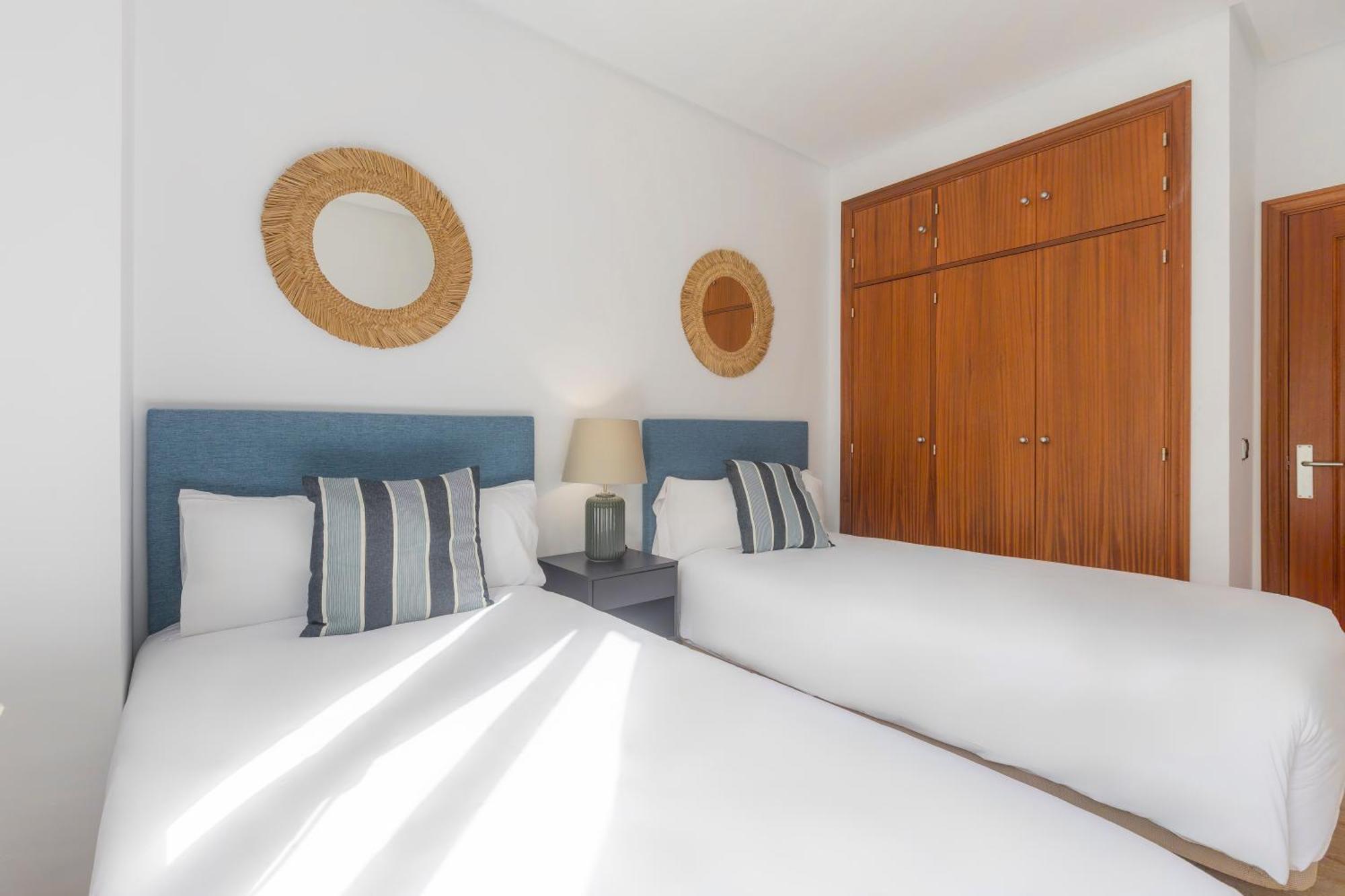 Apartamentos Moon Dreams Puerto El Puerto de Santa María Kültér fotó