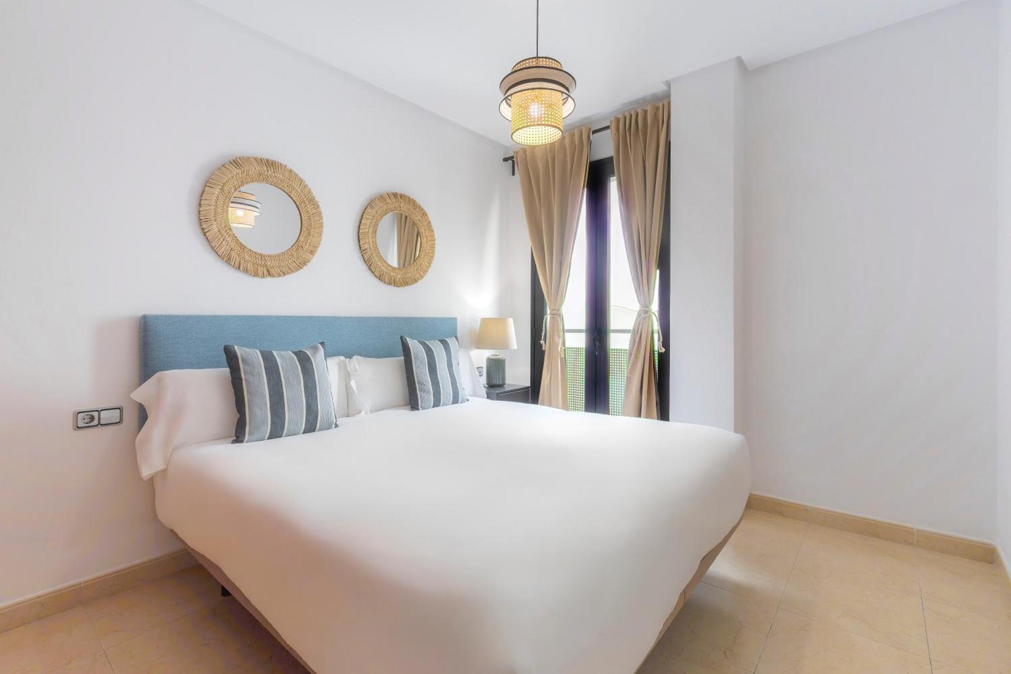 Apartamentos Moon Dreams Puerto El Puerto de Santa María Kültér fotó