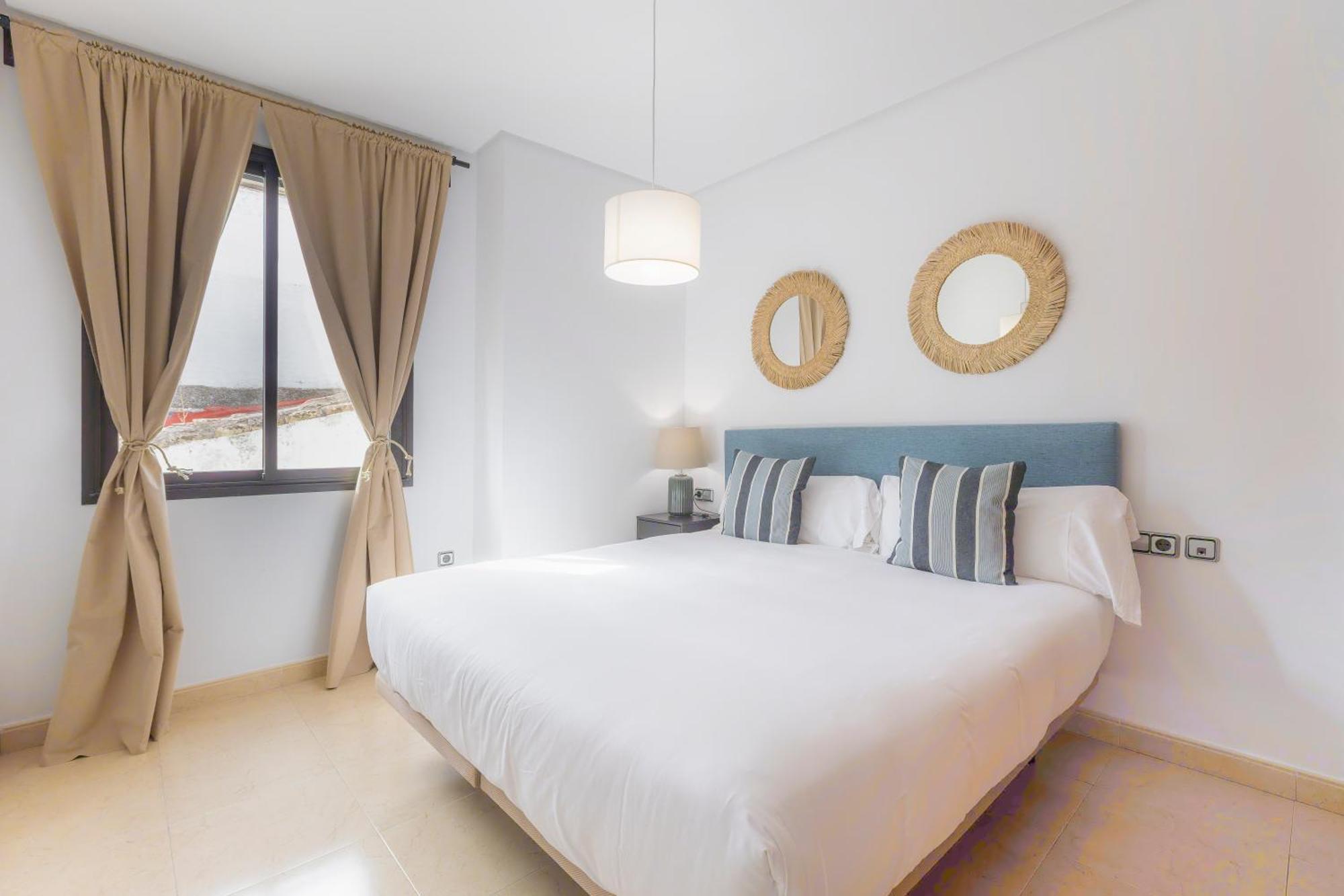 Apartamentos Moon Dreams Puerto El Puerto de Santa María Kültér fotó